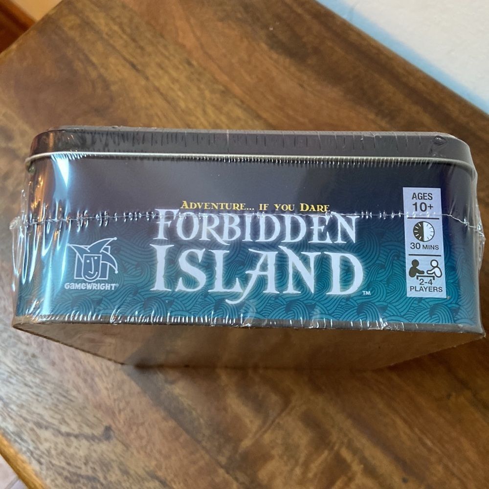 Forbidden Island Gamewright Game New - Picture 7 of 8